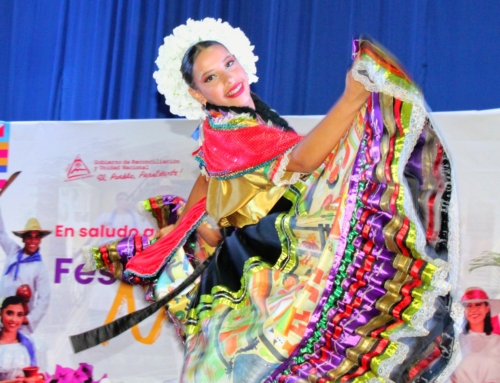 Celebramos festival de danzas norteñas
