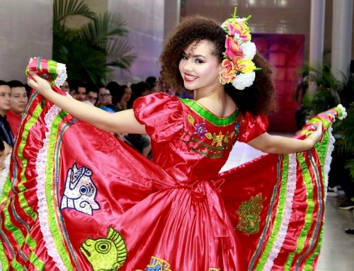 Pasarela nacional del huipil “Amor Patrio” 2025
